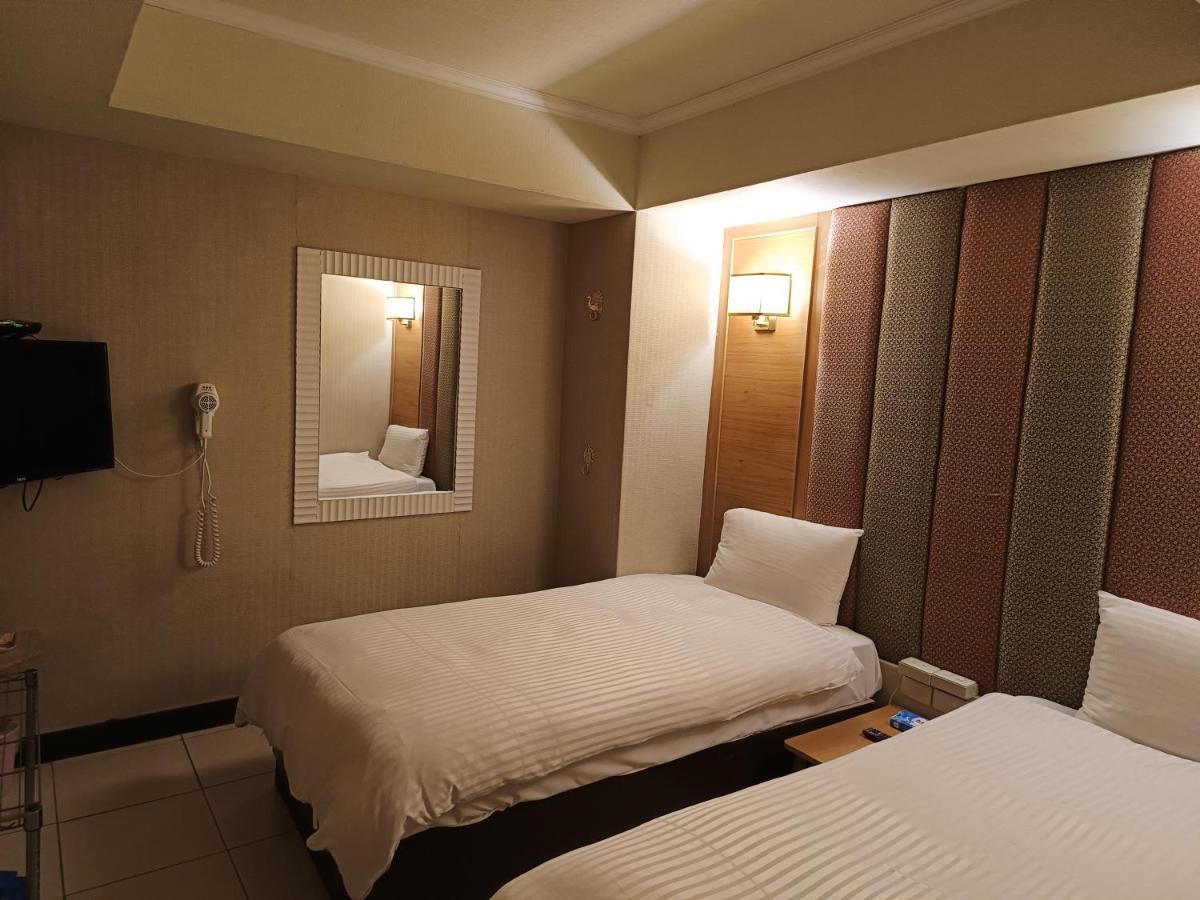 Hotel Fouquet Città di Hualien Esterno foto