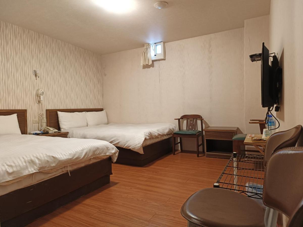 Hotel Fouquet Città di Hualien Esterno foto