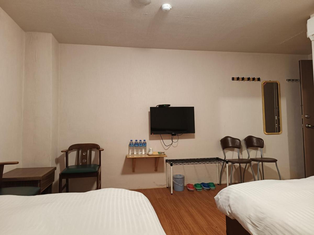 Hotel Fouquet Città di Hualien Esterno foto